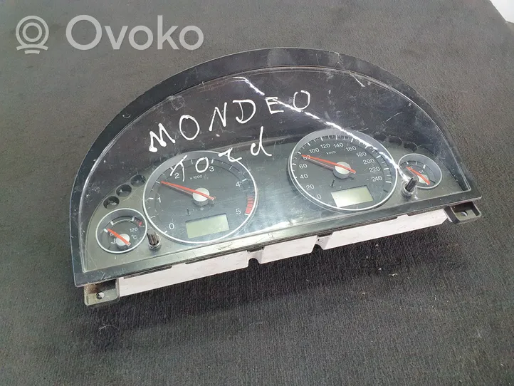 Ford Mondeo Mk III Speedometer (instrument cluster) 3S7F10841