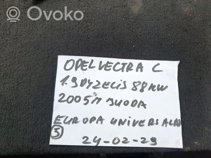 Opel Vectra C Aizmugurējā loga tīrītāja kājiņa 495