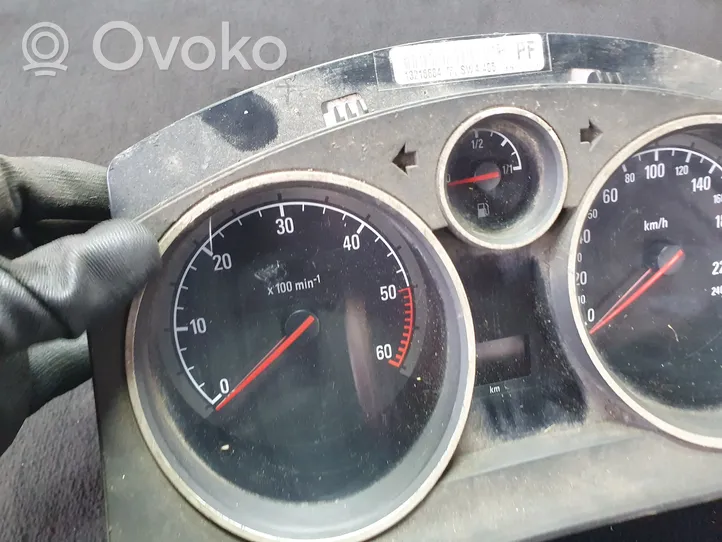 Opel Zafira B Speedometer (instrument cluster) 13216684