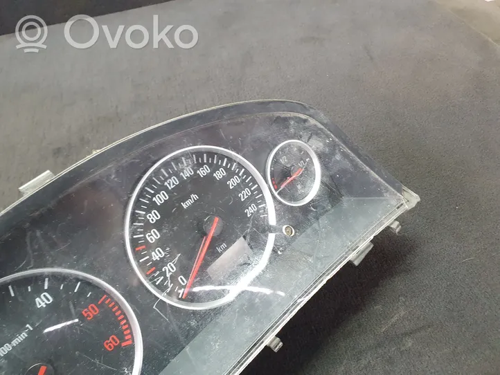 Opel Vectra C Speedometer (instrument cluster) 13165965MN