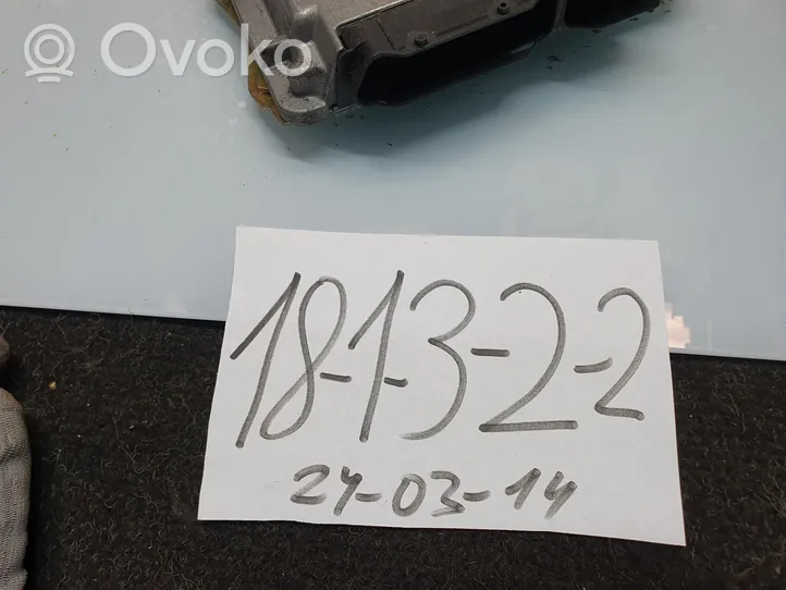 Chrysler Voyager Sterownik / Moduł ECU P04686870AA