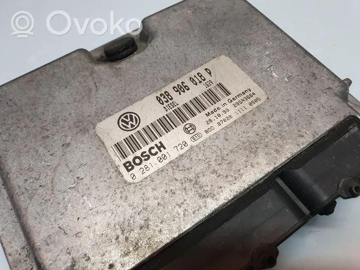 Volkswagen PASSAT B5 Engine control unit/module 038906018P