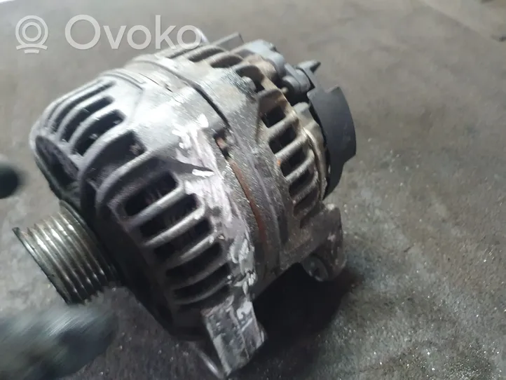 Opel Zafira A Generator/alternator 0124525030