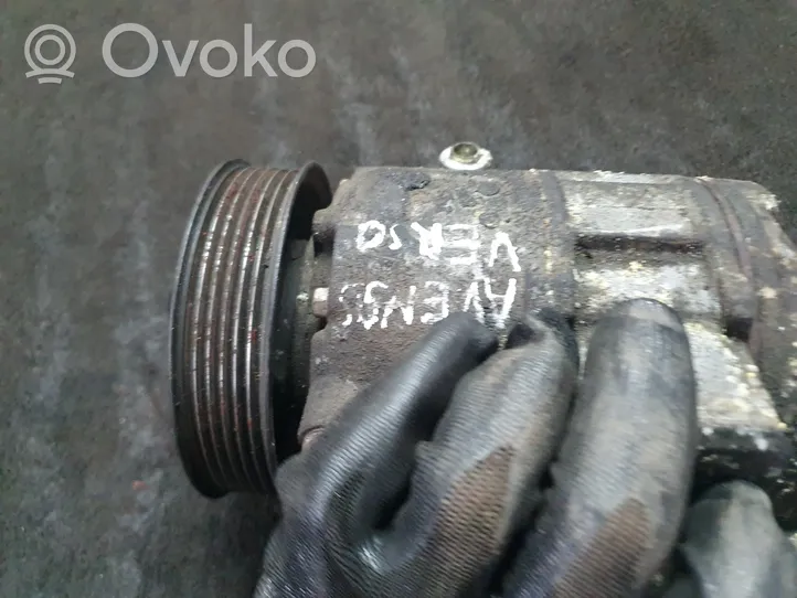 Toyota Avensis Verso Ilmastointilaitteen kompressorin pumppu (A/C) 6Q0820803D