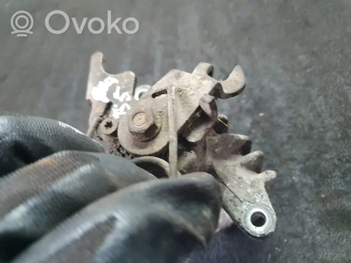 Volkswagen PASSAT B5 Caliper del freno trasero 