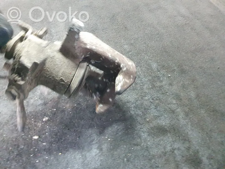 Volkswagen PASSAT B5 Caliper del freno trasero 