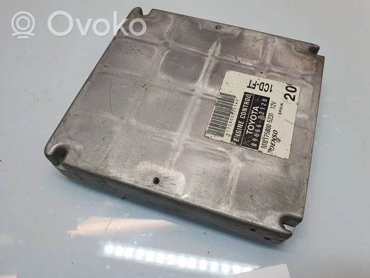 Toyota Corolla E120 E130 Sterownik / Moduł ECU 8966602120