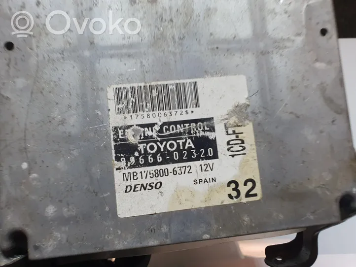 Toyota Corolla E120 E130 Блок управления двигателя 8966602320