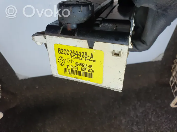 Renault Laguna II Ilmastoinnin ohjainlaite 8200264425A