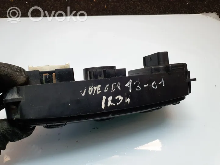 Chrysler Voyager Climate control unit 05005001AD