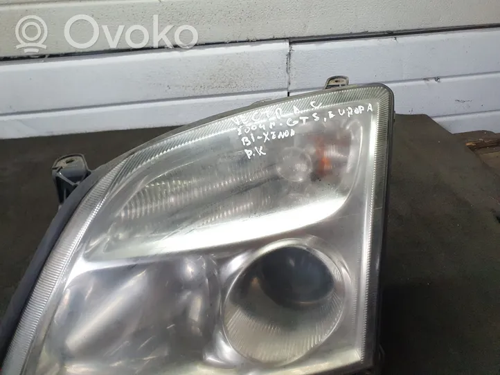 Opel Vectra C Lampa przednia 15588700