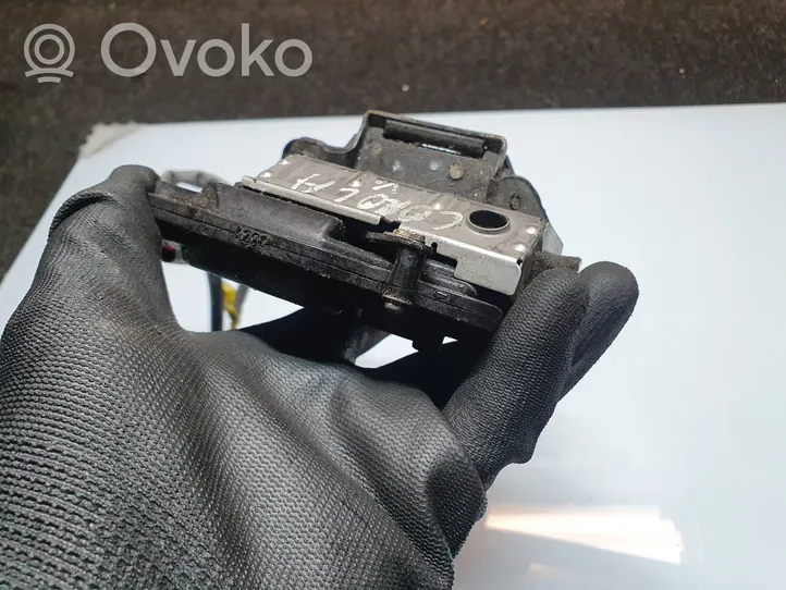 Toyota Corolla Verso AR10 Loading door lock 