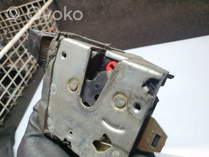 BMW 5 E39 Rear door lock 