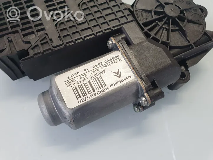 Citroen C4 I Picasso Moteur de lève-vitre de porte avant 9682495780