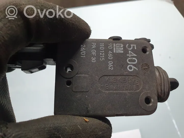 Opel Zafira A Central locking motor 90460062