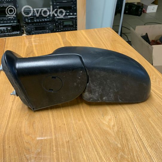 Chevrolet Silverado Front door electric wing mirror 272205