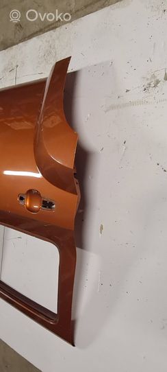 Chevrolet HHR Rear door 