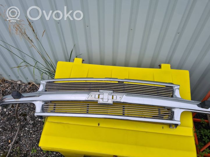 Chevrolet Tahoe Atrapa chłodnicy / Grill 