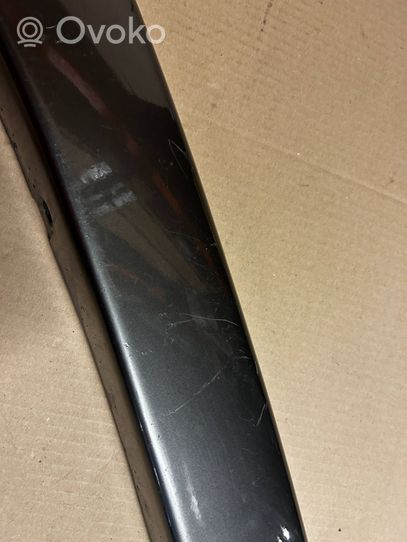 Chevrolet Tahoe Fender trim (molding) 15054628