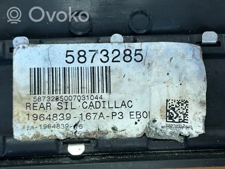 Cadillac Escalade Moldura protectora del borde trasero 15873285