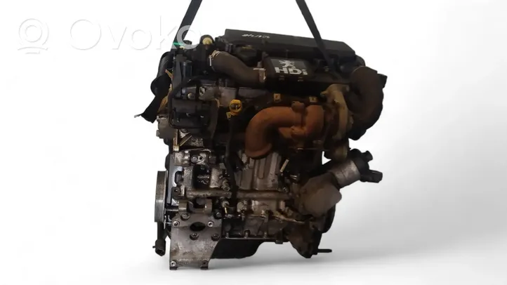Peugeot 1007 Silnik / Komplet 8HZ