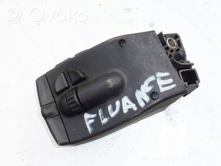 Renault Fluence Przełącznik / Przycisk kierownicy 