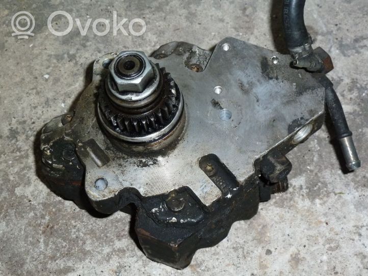 Mercedes-Benz A W169 Polttoaineen ruiskutuksen suurpainepumppu A6400700601