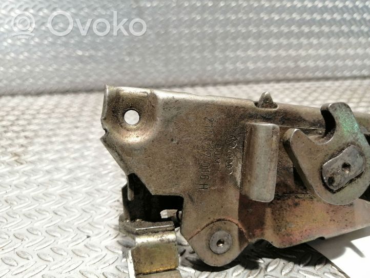 Volkswagen I LT Front door lock 211837016H