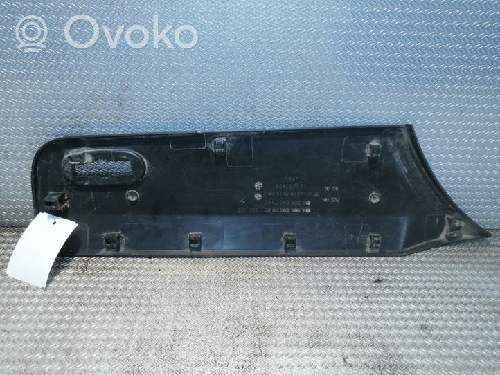 Mercedes-Benz Sprinter W906 Listwa tylnego błotnika A9066902882