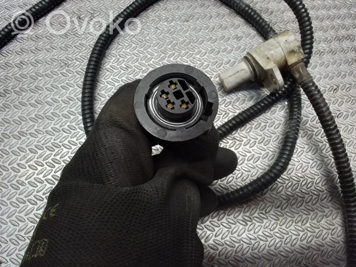 Mercedes-Benz Sprinter W901 W902 W903 W904 Speed sensor (speedometer sensor) A0135421017