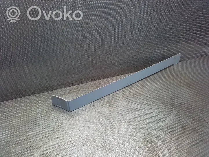 Toyota Proace Slīdošās durvju dekoratīvā apdare (moldings) 9808384380