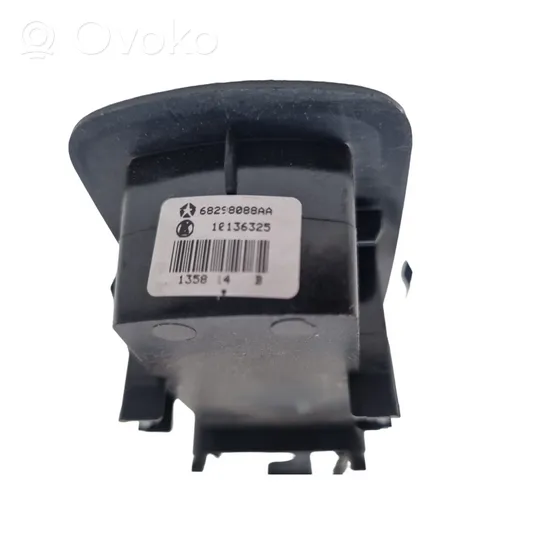 Dodge Grand Caravan Interruttore di controllo dell’alzacristalli elettrico 68298088AA