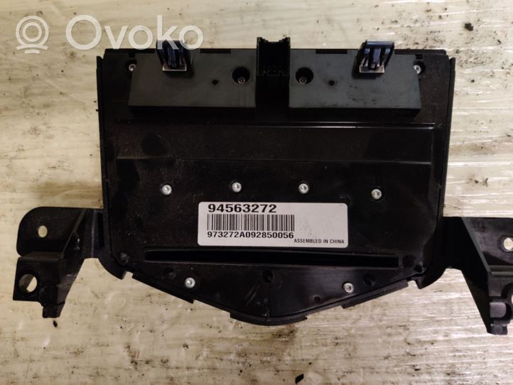 Chevrolet Cruze Radio / CD/DVD atskaņotājs / navigācija 94563272