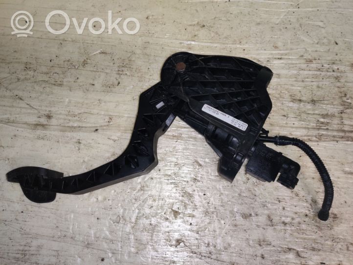 Volkswagen PASSAT CC Clutch pedal 3C721059BF