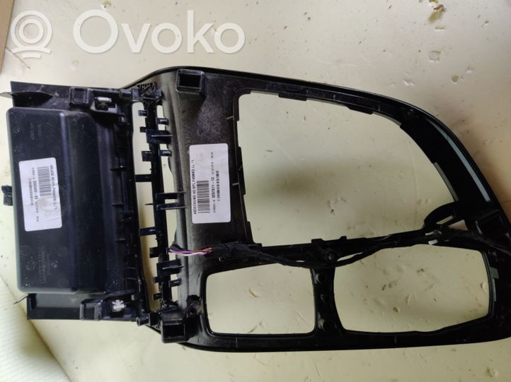 9287611 BMW 2 F45 Sonstiges Einzelteil Mittelkonsole, 19.68 € | RRR 