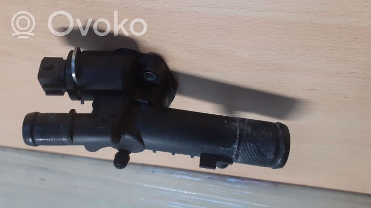 Dacia Duster Termostat / Obudowa termostatu 8200954288A