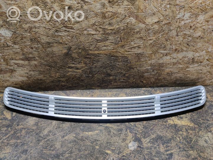 Mercedes-Benz E AMG W211 Grille calandre de capot 2118800005