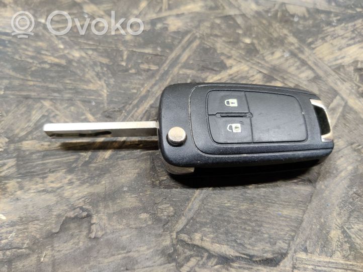 Chevrolet Cruze Ignition key/card 13500218