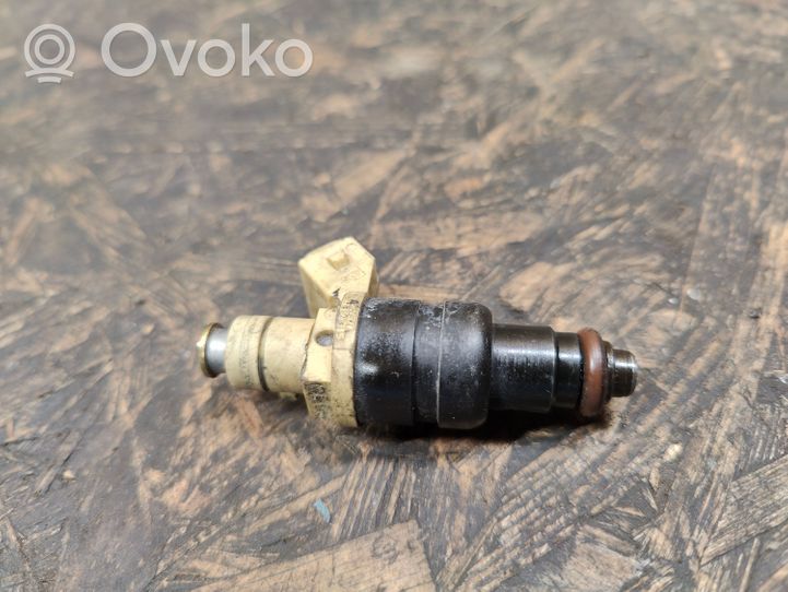 Mercedes-Benz SL R107 Injecteur de carburant 0000788323