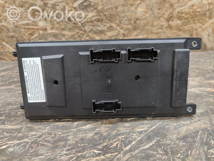 Jaguar XJ X351 Fuse module AW9314F041AF