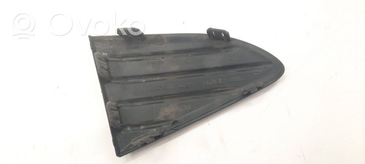 Toyota Yaris Listwa zderzaka tylnego 526820D010