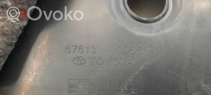 Toyota Yaris Verkleidung Tür hinten 676130D550