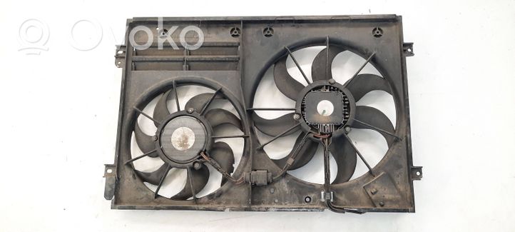 Volkswagen Golf VI Ventilatoru komplekts 1K0121205A