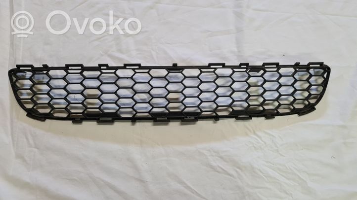 Toyota Corolla Verso E121 Grille inférieure de pare-chocs avant 