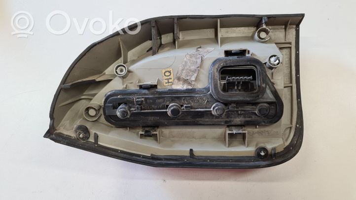 Opel Zafira A Lampa tylna 62281