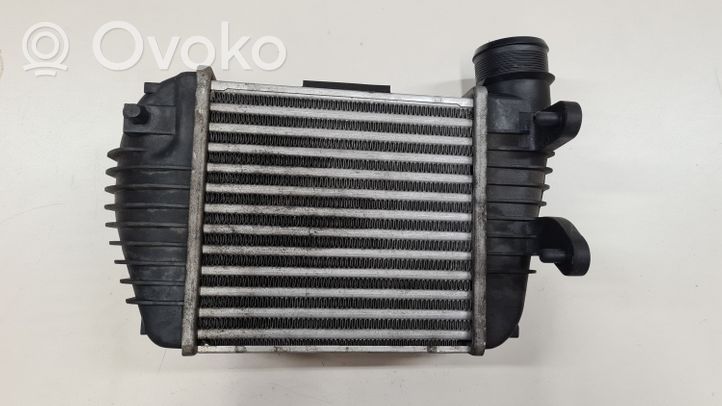 Audi A6 S6 C6 4F Starpdzesētāja radiators 4F0145806R