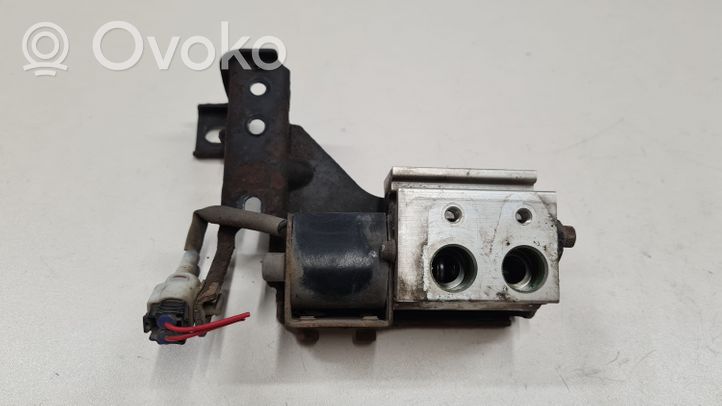 Toyota Corolla Verso E121 Air conditioning (A/C) expansion valve 