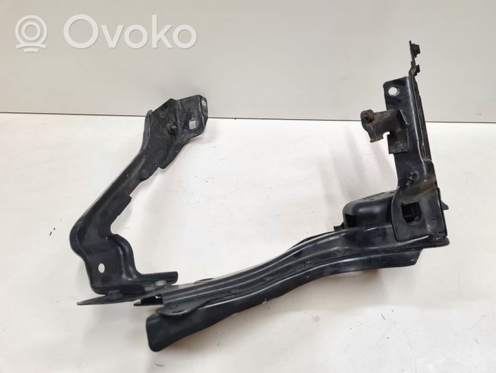 Mercedes-Benz E W211 Support phare frontale A2116260630