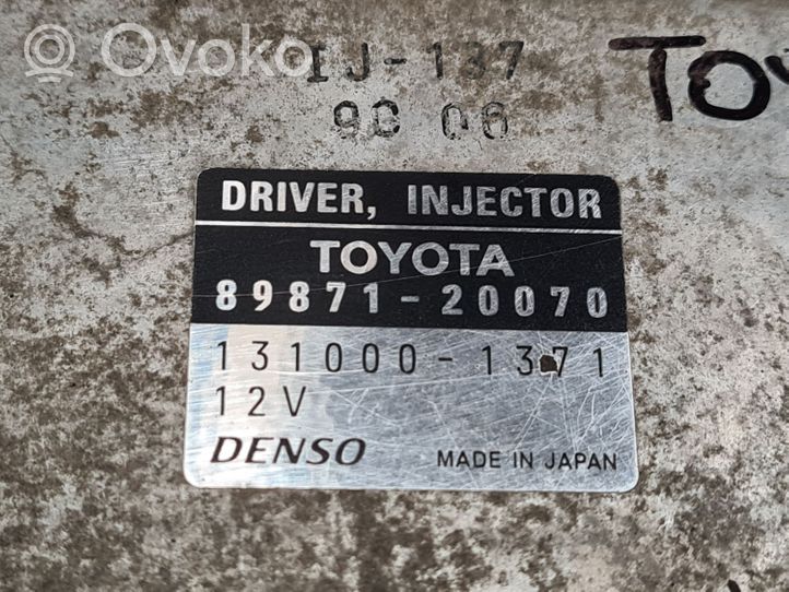 Toyota Corolla Verso E121 Polttoaineen ruiskutuksen ohjainlaite/moduuli 8987120070