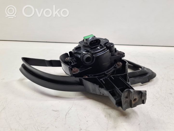 Mazda MPV Fendinebbia anteriore LD6350C21